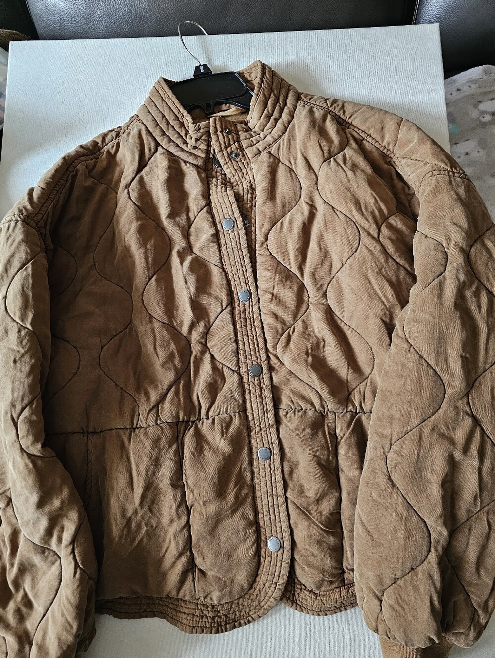 BlankNYC Tan Quilted Jacket Snap-Up Puffy Sleeve Soft and lightweight Size XL